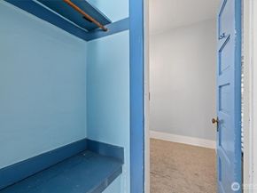 1721 3rd Avenue N, Seattle WA 98109