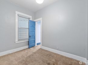 1721 3rd Avenue N, Seattle WA 98109