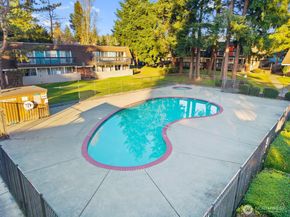 1414 154th Avenue NE 4406, Bellevue WA 98007