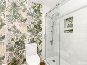3820 NE 155th Place 902, Lake Forest Park WA 98155