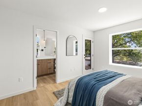 7713 34th Avenue SW, Seattle WA 98126