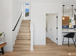 7713 34th Avenue SW, Seattle WA 98126