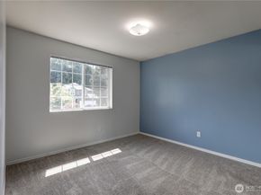 2208 S 380th Street, Federal Way WA 98003
