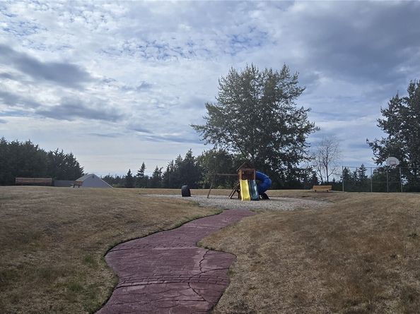 2208 S 380th Street, Federal Way WA 98003