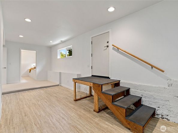 4059 Latona Avenue NE, Seattle WA 98105