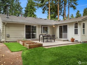 6310 230th Street SW, Mountlake Terrace WA 98043