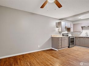 1425 S Puget Drive C1, Renton WA 98055
