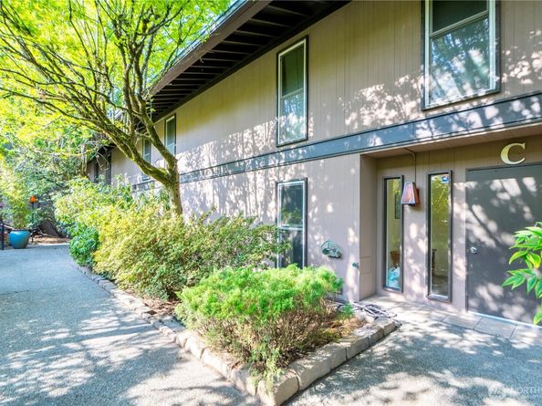 1425 S Puget Drive C1, Renton WA 98055