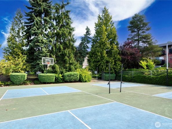 1425 S Puget Drive C1, Renton WA 98055