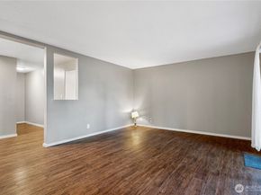 1425 S Puget Drive C1, Renton WA 98055