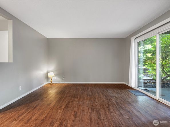 1425 S Puget Drive C1, Renton WA 98055