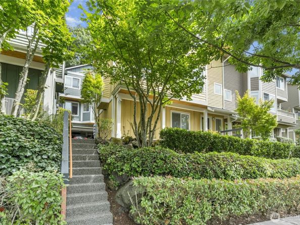 1132 Yakima Avenue S, Seattle WA 98144