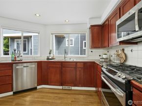 1132 Yakima Avenue S, Seattle WA 98144