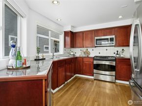1132 Yakima Avenue S, Seattle WA 98144