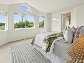 1132 Yakima Avenue S, Seattle WA 98144