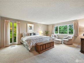 5418 NE 200th Place, Lake Forest Park WA 98155