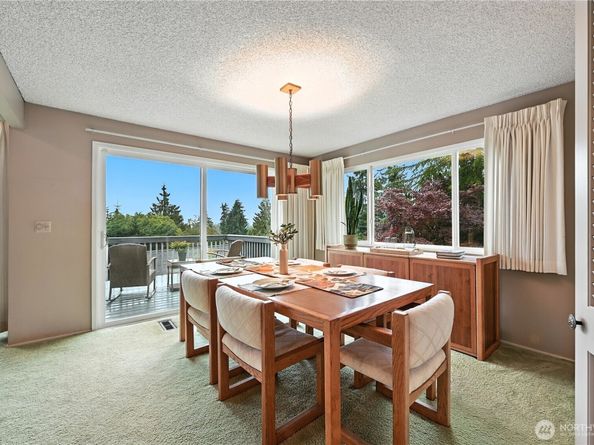 5418 NE 200th Place, Lake Forest Park WA 98155