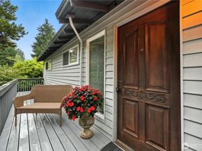 5418 NE 200th Place, Lake Forest Park WA 98155