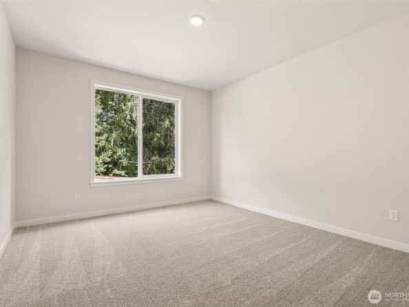 17655 NE Midnight Sun Loop, Poulsbo WA 98370