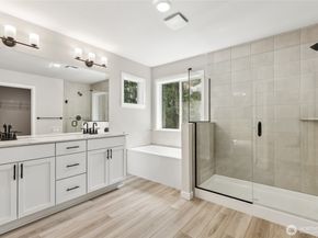 17655 NE Midnight Sun Loop, Poulsbo WA 98370
