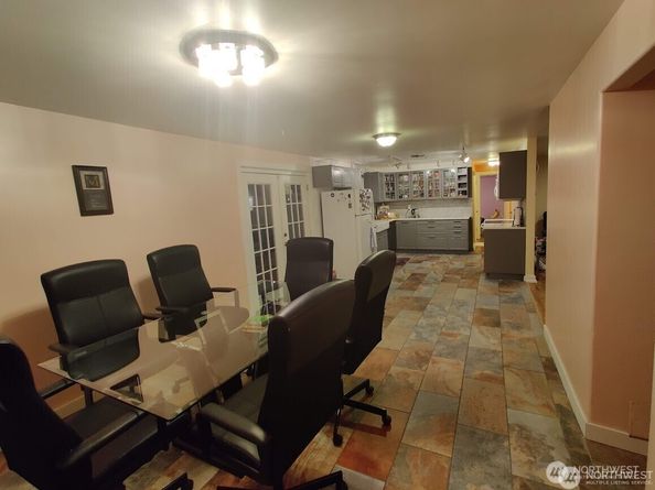 8305 134th Avenue NE, Redmond WA 98052