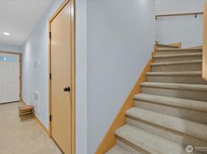 9748 4th Avenue NW B, Seattle WA 98117