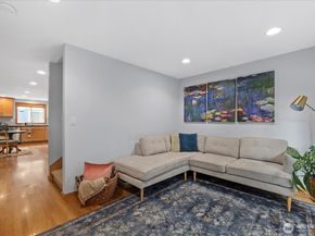 9748 4th Avenue NW B, Seattle WA 98117