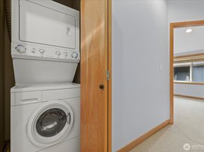 9748 4th Avenue NW B, Seattle WA 98117