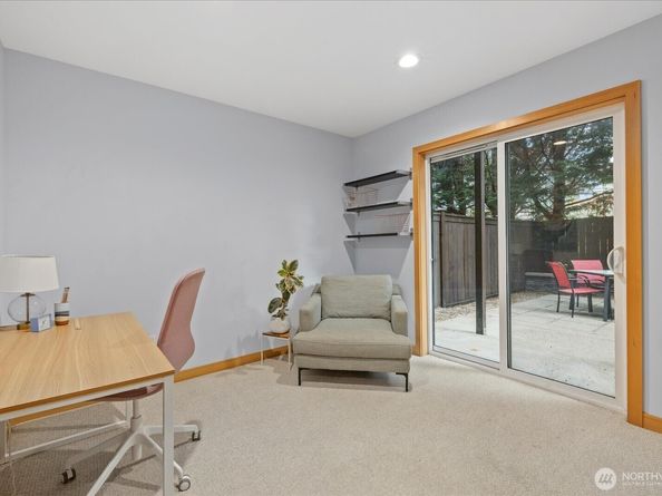 9748 4th Avenue NW B, Seattle WA 98117
