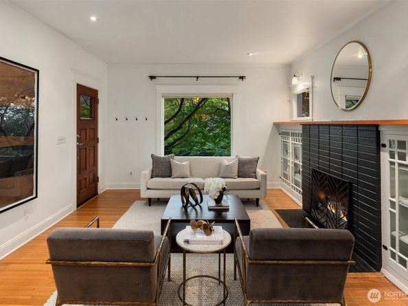 1807 11th Avenue W, Seattle WA 98119