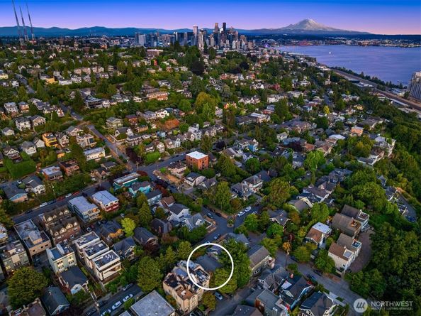 1807 11th Avenue W, Seattle WA 98119