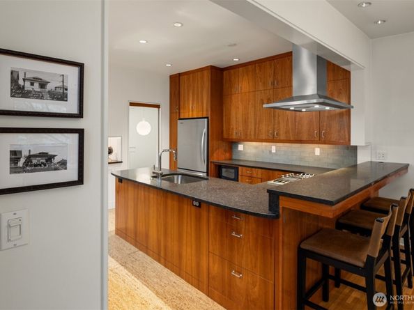 1807 11th Avenue W, Seattle WA 98119