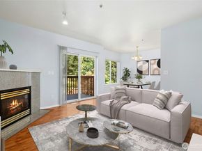 15815 Admiralty Way C7, Lynnwood WA 98087