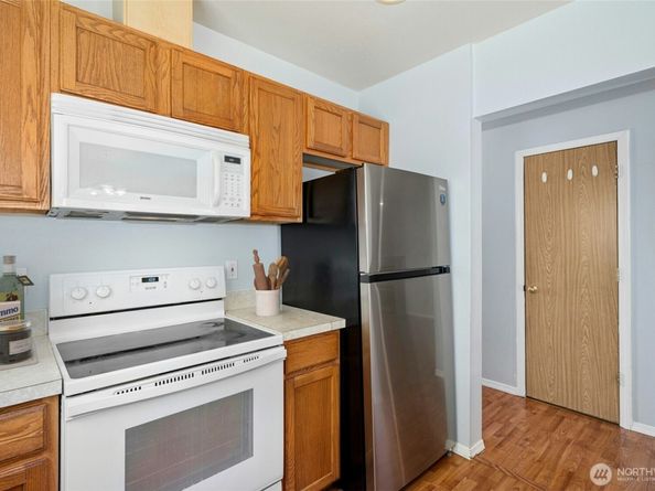 15815 Admiralty Way C7, Lynnwood WA 98087