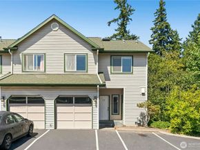15815 Admiralty Way C7, Lynnwood WA 98087