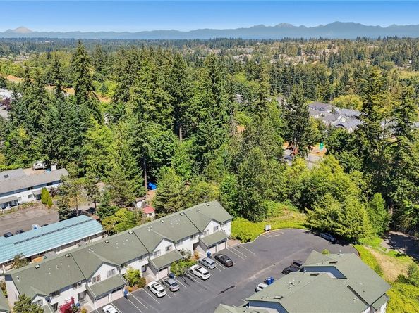 15815 Admiralty Way C7, Lynnwood WA 98087