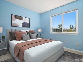 15815 Admiralty Way C7, Lynnwood WA 98087