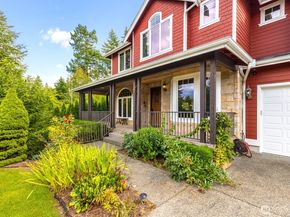 17645 SE 196th Drive, Renton WA 98058