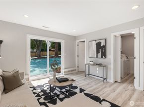 8427 NE 144th Pl, Kirkland WA 98034
