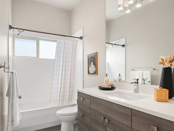 2421 NW 61st Street A, Seattle WA 98107