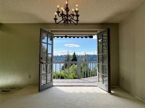 13461 64th Place NE, Kirkland WA 98034