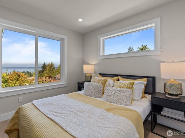 721 NW 130th Street, Seattle WA 98177
