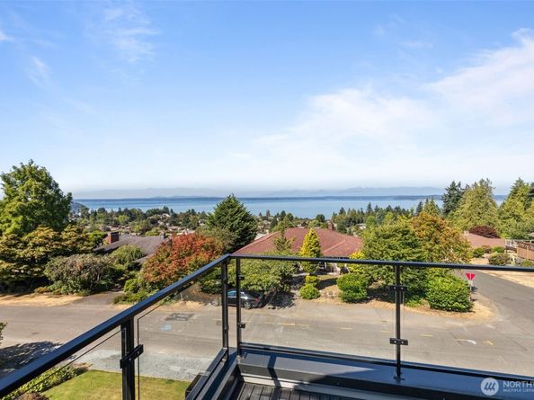 721 NW 130th Street, Seattle WA 98177