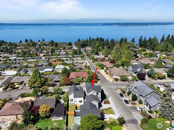 721 NW 130th Street, Seattle WA 98177