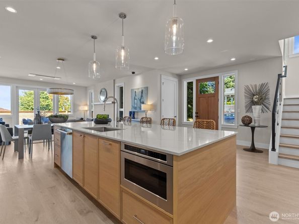 721 NW 130th Street, Seattle WA 98177