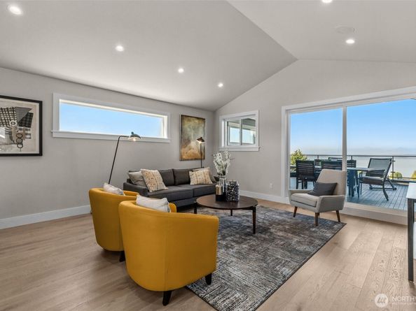 721 NW 130th Street, Seattle WA 98177