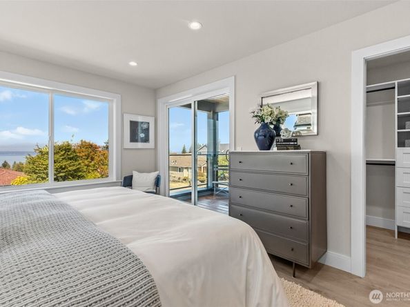 721 NW 130th Street, Seattle WA 98177
