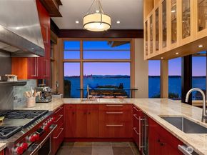 4290 Rockaway Beach Road NE, Bainbridge Island WA 98110