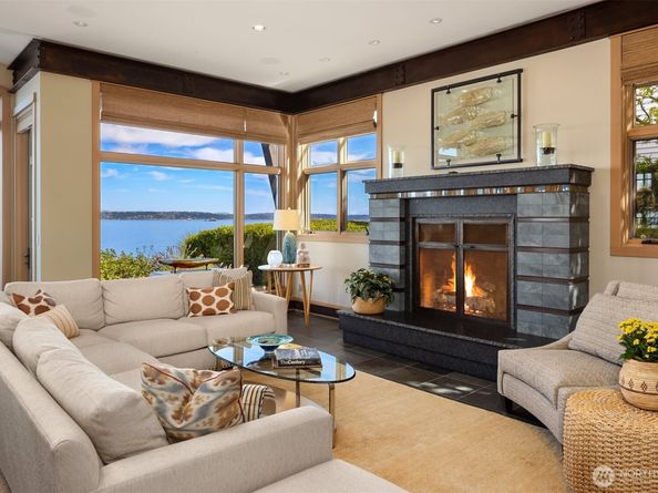 4290 Rockaway Beach Road NE, Bainbridge Island WA 98110