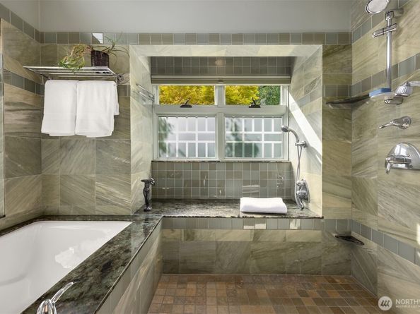 4290 Rockaway Beach Road NE, Bainbridge Island WA 98110
